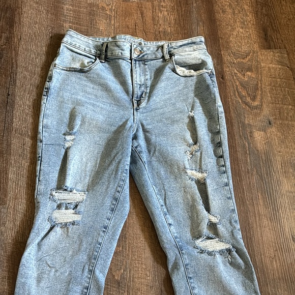 Size Large Maurice’s jeans. Smoke free, pet friendly home. - Picture 2 of 3